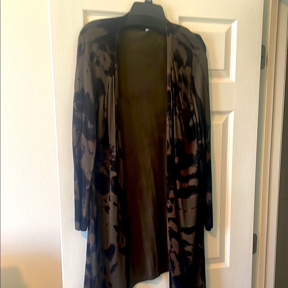 Peyton Jensen Camo Green, Black and Brown Long Cardigan. Size L. LIKE NEW